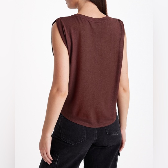 Hi-Low Muscle Tank - Picture 3 of 4